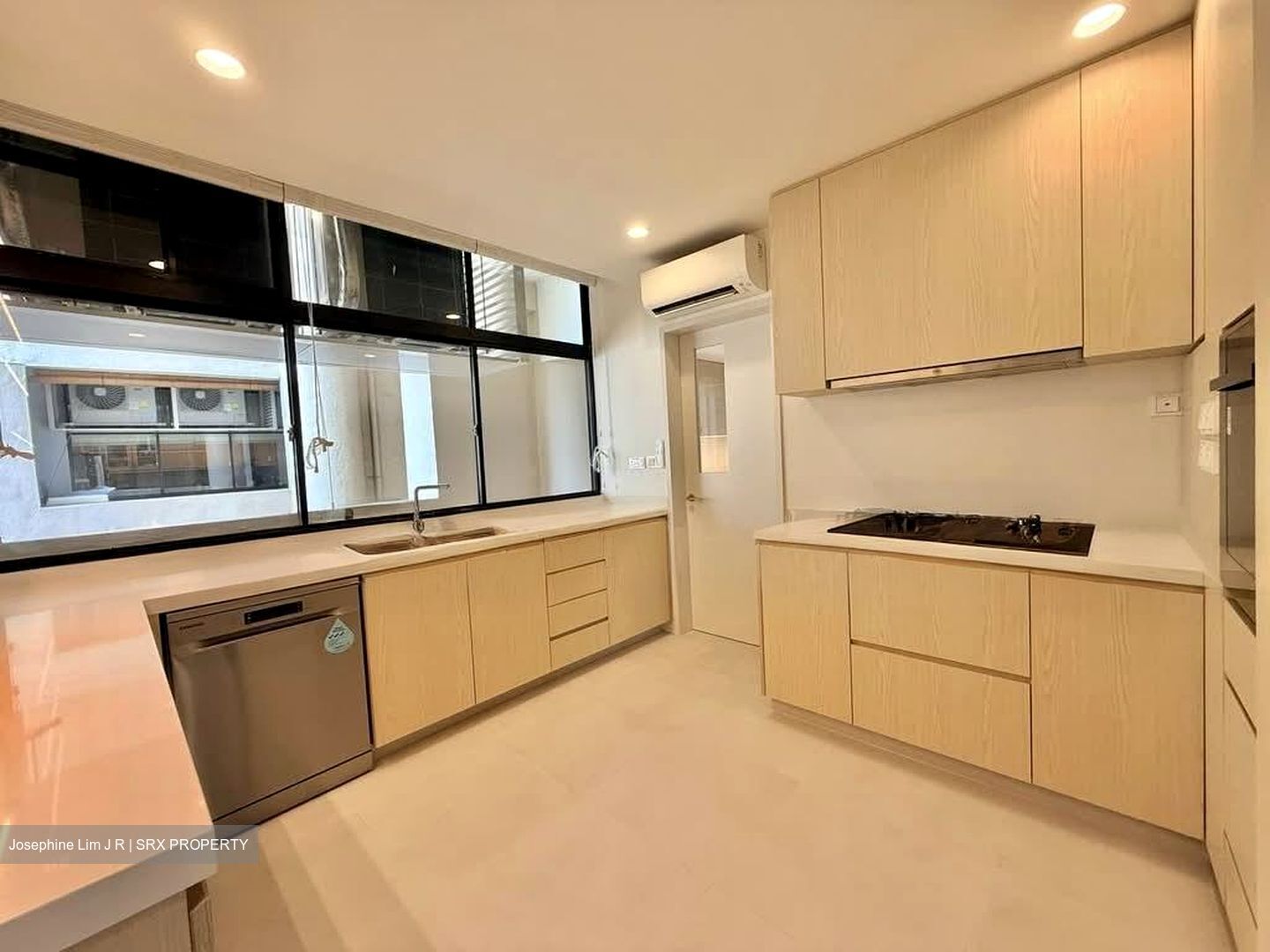 The Colonnade (D10), Condominium #563475321